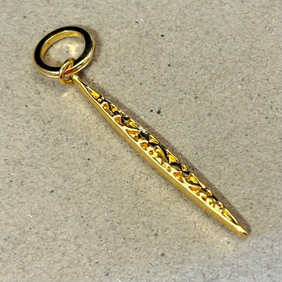 🆕 Brighton Contempo Ice Amulet in gold with clear crystals Retired NWOT - Picture 2 of 6